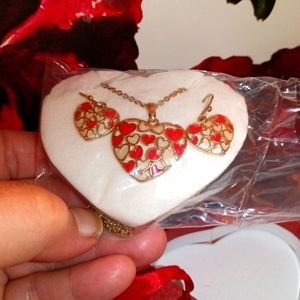 Gorgeous Heart Jewelry Set by Art